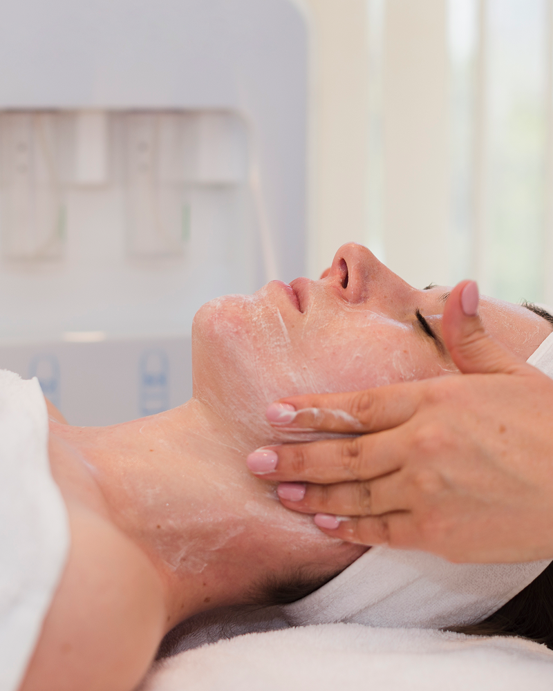 Genesis Facial for Sensitive Skin Roscea